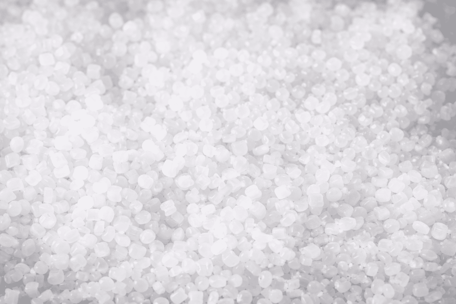 HDPE HBM 4261A polyethylene pellets used for automotive fuel tank manufacturing