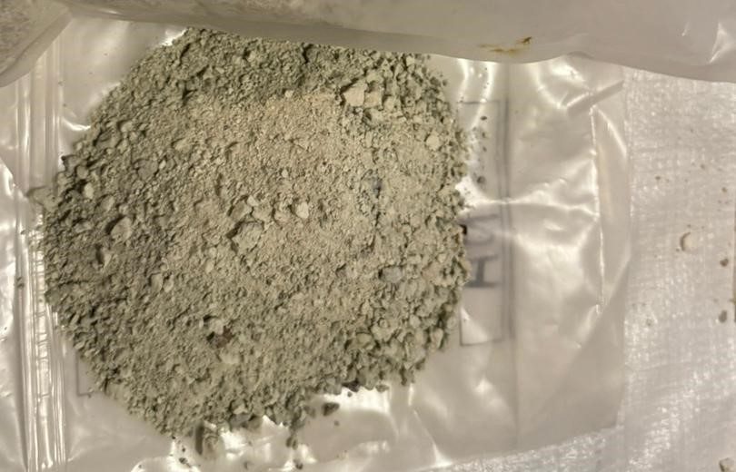 High-quality Iranian kaolin powder texture for ceramics and construction materials