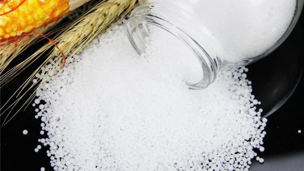 Iran urea production at a modern petrochemical plant with 46% nitrogen fertilizer output.